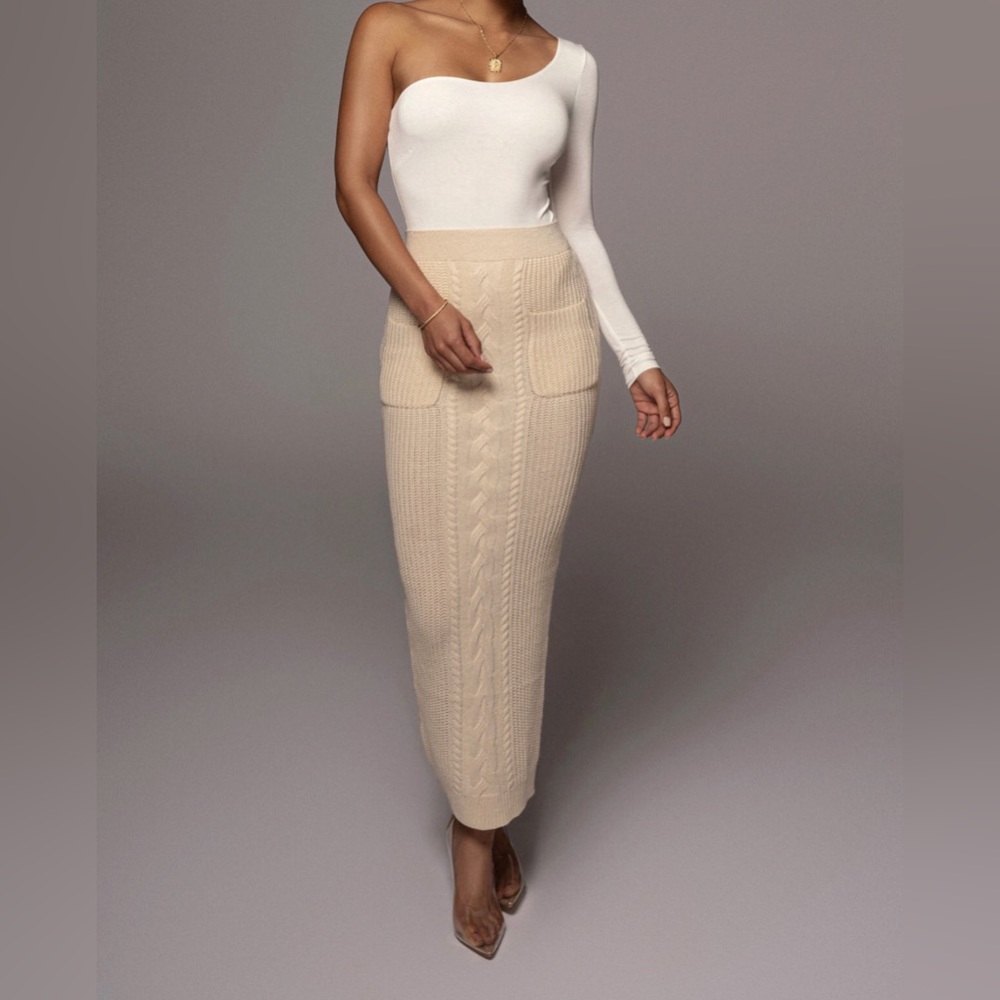 JLUXLABEL Cream Missy Cable Sweater Midi Skirt. Size small.